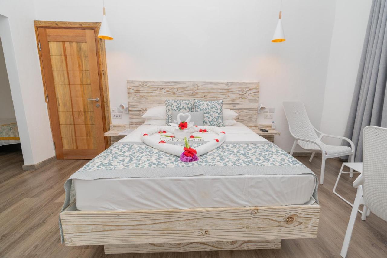 Romance Bungalows Vịnh Beau Vallon Ngoại thất bức ảnh