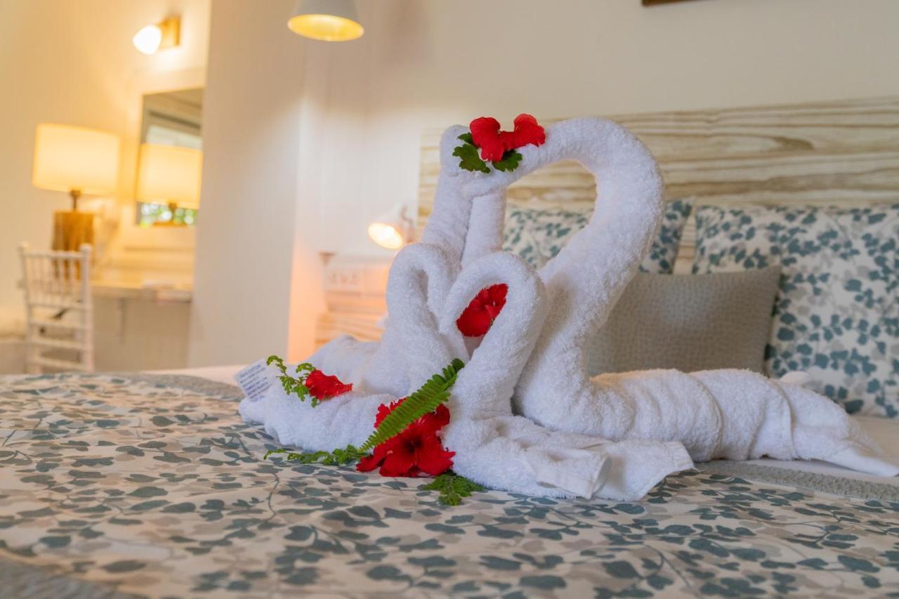 Romance Bungalows Vịnh Beau Vallon Ngoại thất bức ảnh