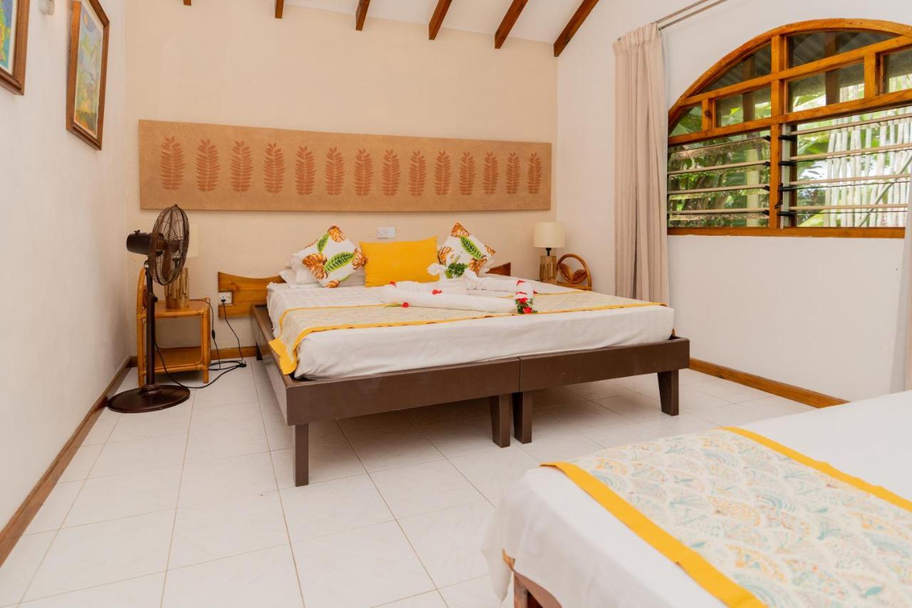 Romance Bungalows Vịnh Beau Vallon Ngoại thất bức ảnh