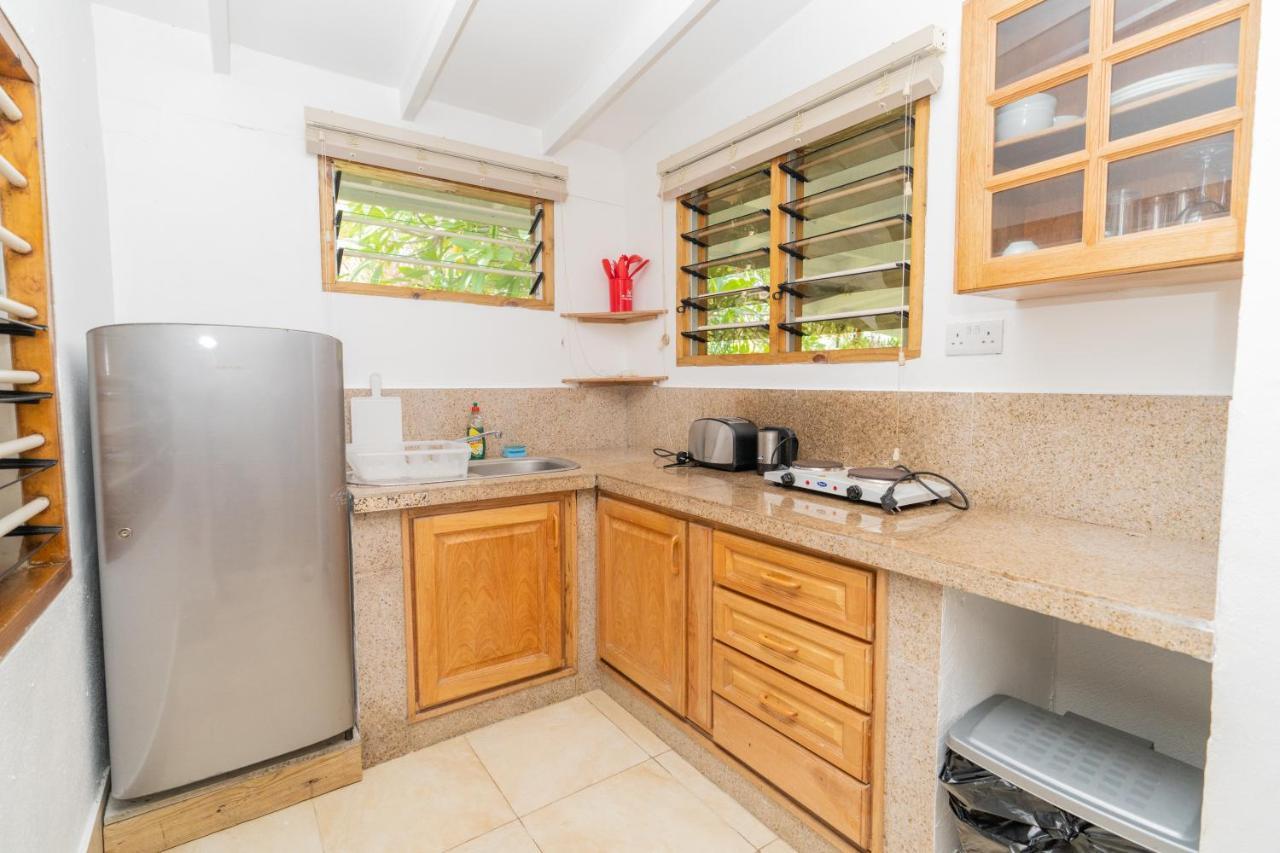 Romance Bungalows Vịnh Beau Vallon Ngoại thất bức ảnh