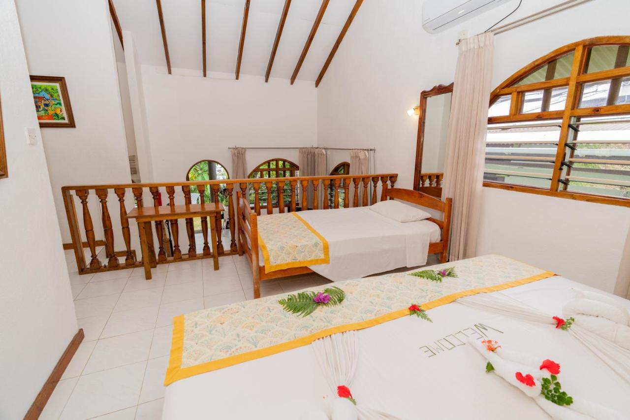 Romance Bungalows Vịnh Beau Vallon Ngoại thất bức ảnh