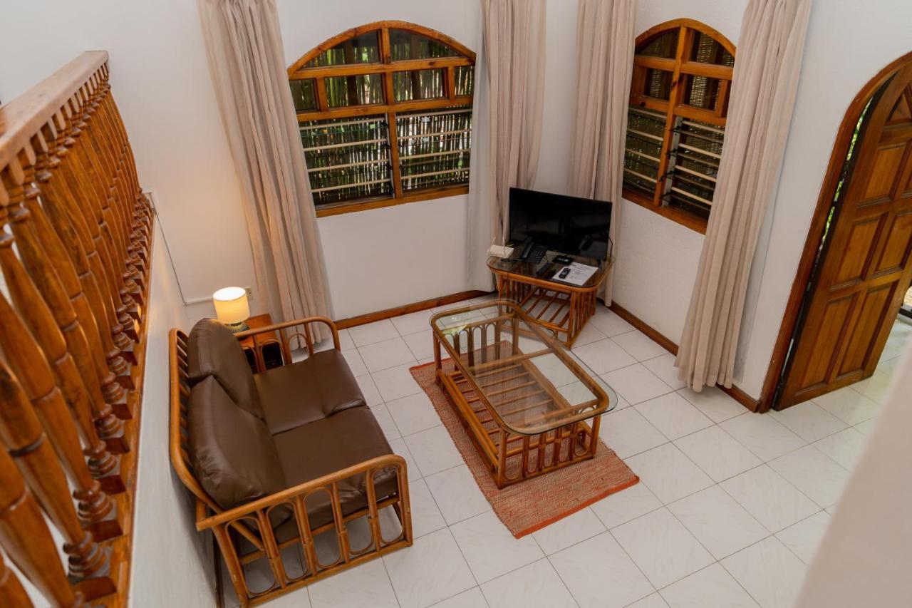 Romance Bungalows Vịnh Beau Vallon Ngoại thất bức ảnh