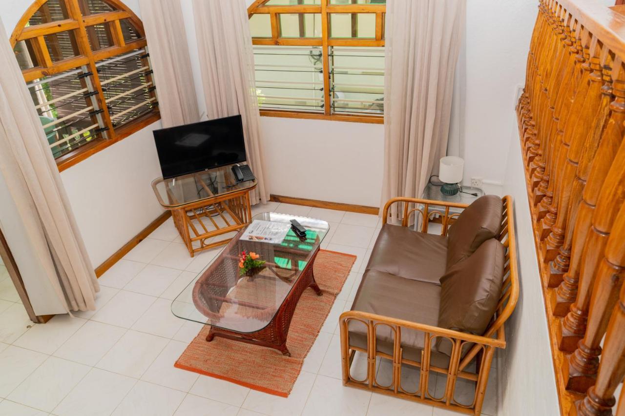 Romance Bungalows Vịnh Beau Vallon Ngoại thất bức ảnh