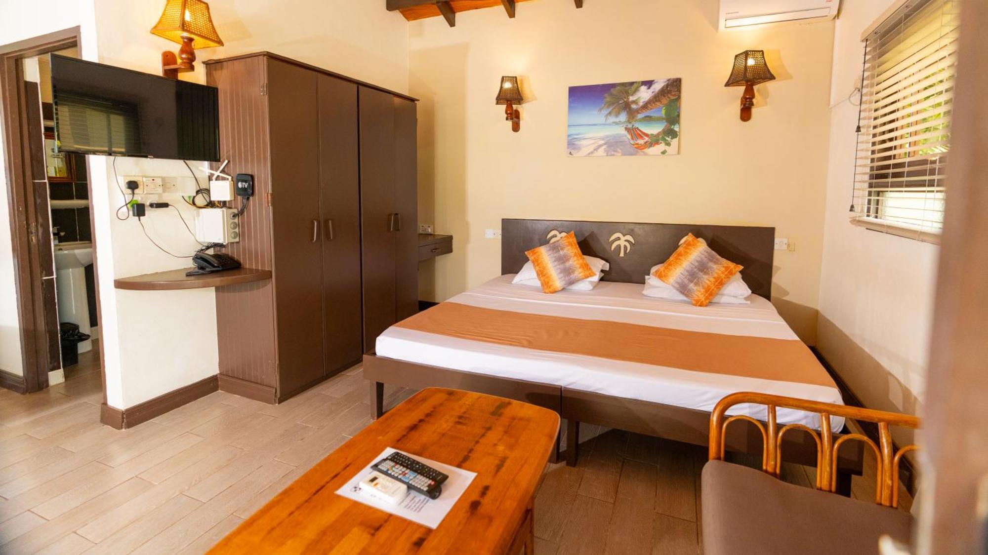 Romance Bungalows Vịnh Beau Vallon Ngoại thất bức ảnh