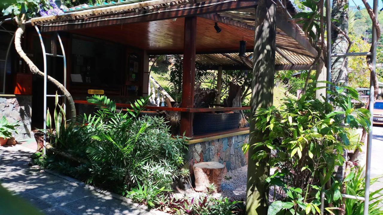 Romance Bungalows Vịnh Beau Vallon Ngoại thất bức ảnh