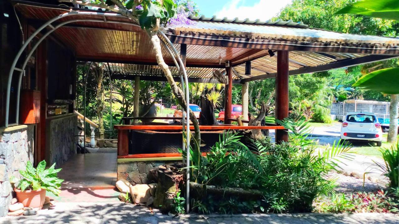 Romance Bungalows Vịnh Beau Vallon Ngoại thất bức ảnh