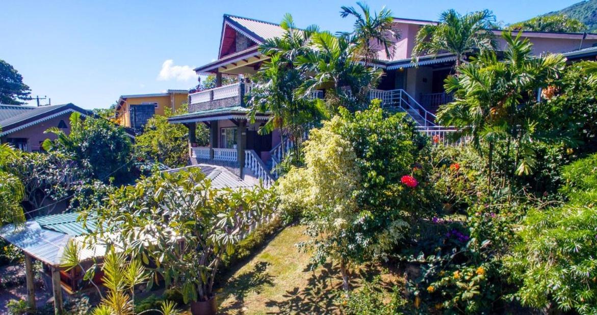 Romance Bungalows Vịnh Beau Vallon Ngoại thất bức ảnh